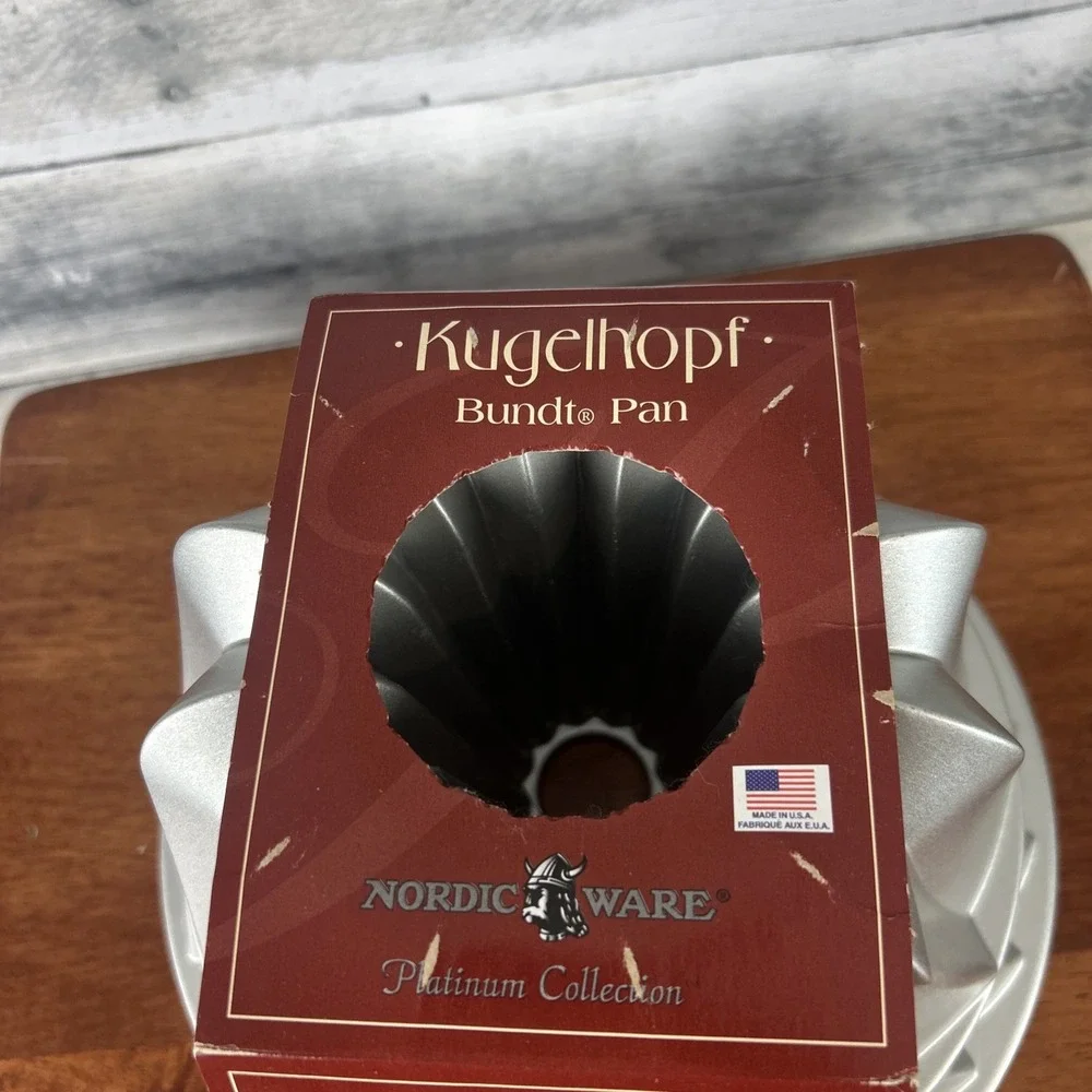Nordic Ware Kugelhopf Bundt® Pan Non stick, Heavy cast aluminum, 10 cup